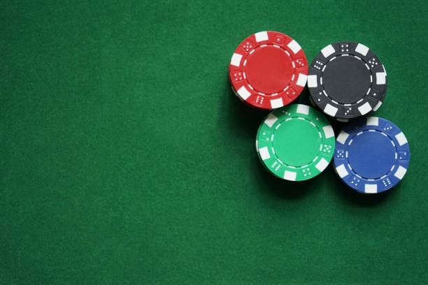 Mid-range tables for regular play Mid-range BandarQ table